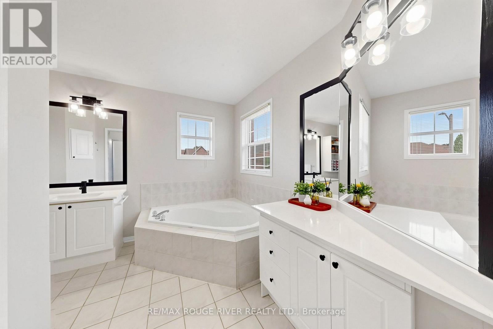 66 Tidewater Crescent, Whitby, Ontario  L1P 1M3 - Photo 25 - E13672194