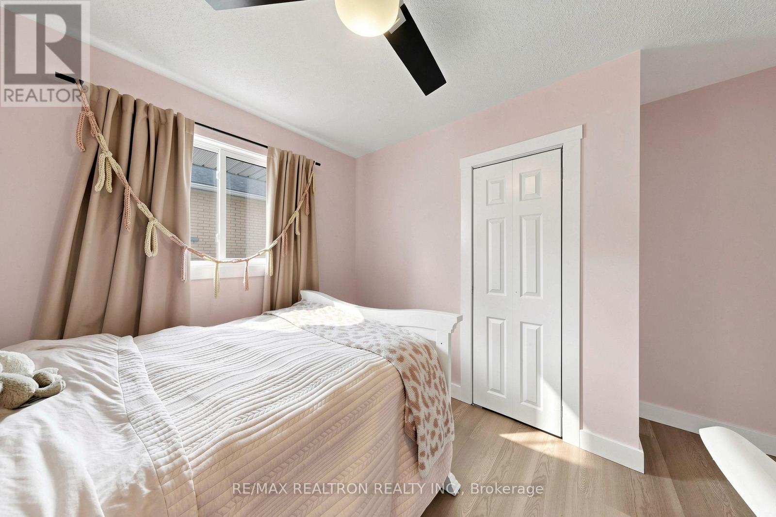 4 Waterbend Drive, Georgina, Ontario  L4P 2S2 - Photo 24 - N13665890