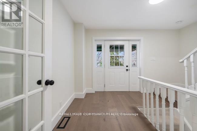 Main - 42 Lockerbie Avenue, Toronto, Ontario  M9N 3A2 - Photo 9 - W13573352