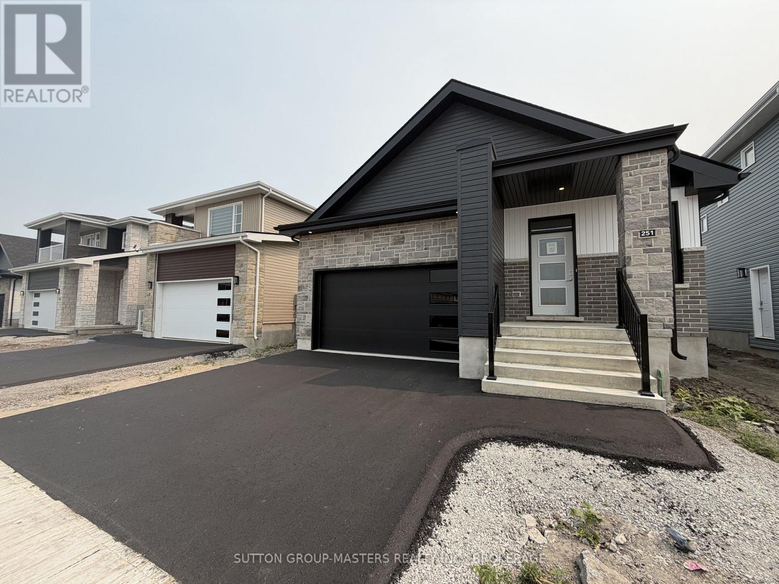 251 Pratt Drive, Loyalist, Ontario K7N 0E8 - Photo 3 - X13504970