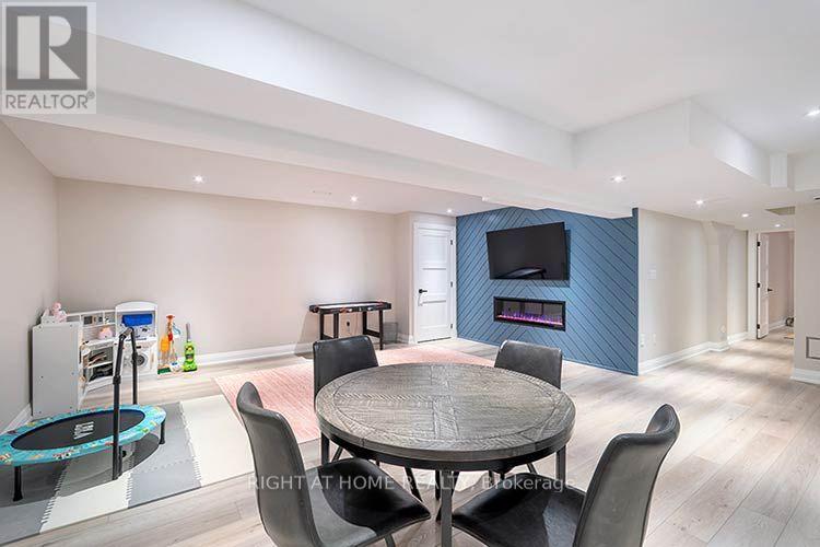 87 Carondale Square, East Gwillimbury, Ontario  L9N 0X7 - Photo 20 - N13672178