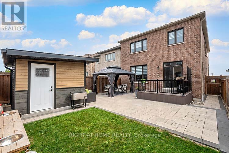 87 Carondale Square, East Gwillimbury, Ontario  L9N 0X7 - Photo 23 - N13672178