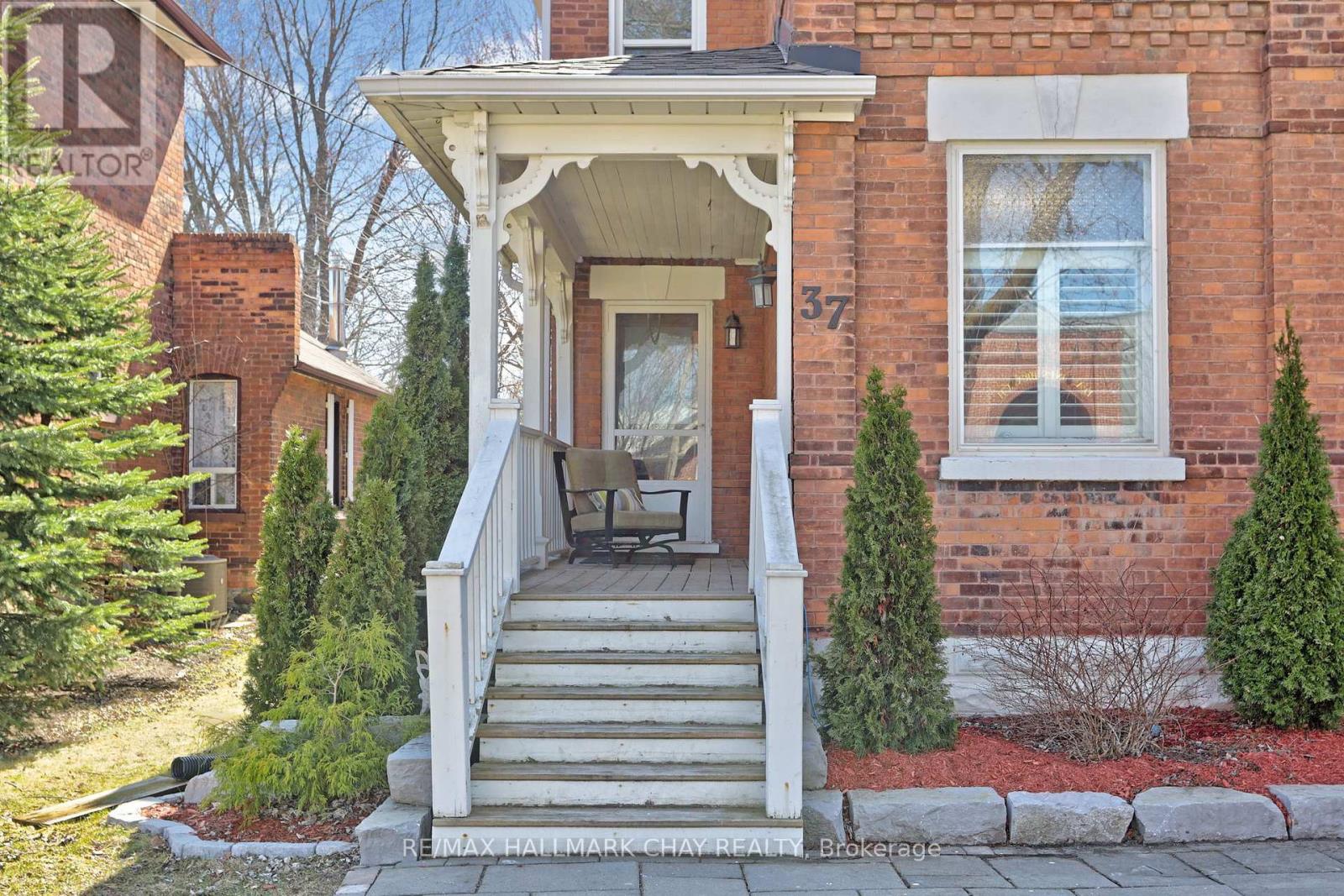 37 Main Street W, New Tecumseth, Ontario  L0G 1A0 - Photo 2 - N13672324