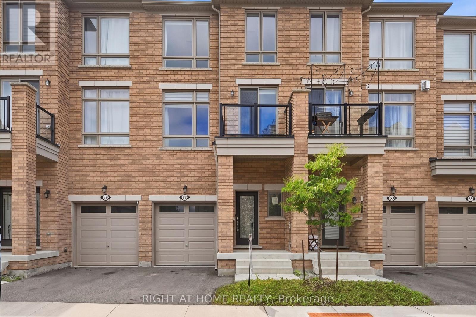 57 Drover Circle, Whitchurch-Stouffville, Ontario  L4A 7G4 - Photo 3 - N13672378