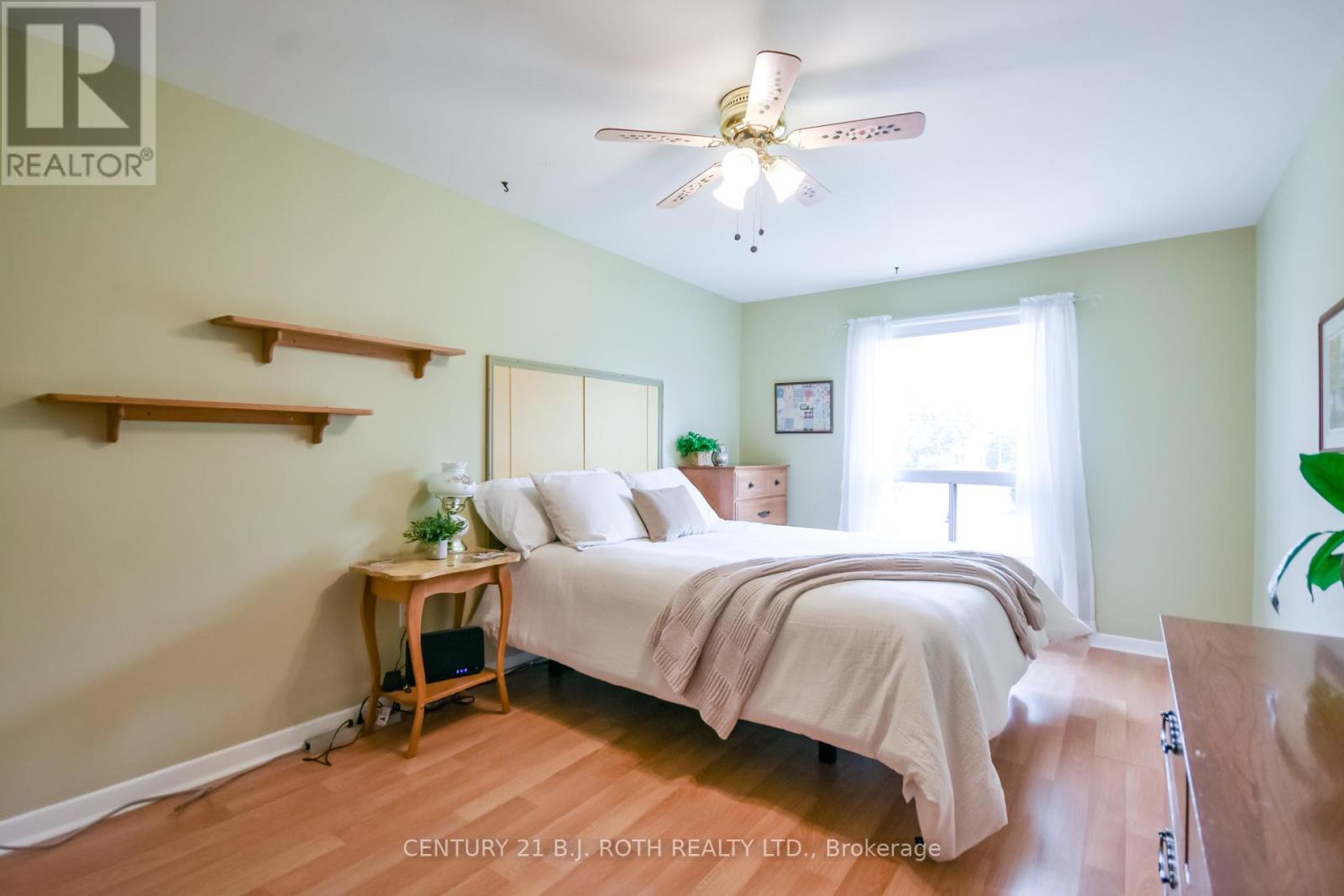 53 Mowat Crescent, Barrie, Ontario  L4N 5B4 - Photo 14 - S13672222