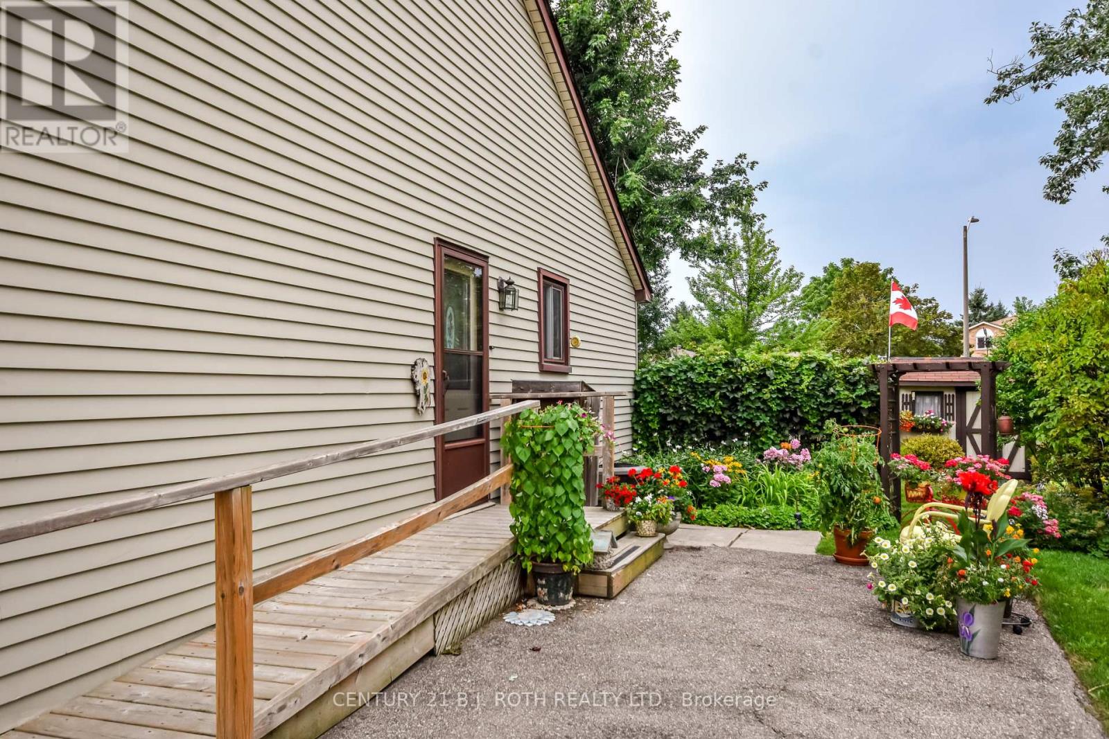 53 Mowat Crescent, Barrie, Ontario  L4N 5B4 - Photo 25 - S13672222