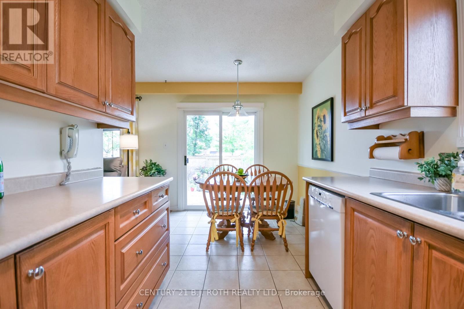 53 Mowat Crescent, Barrie, Ontario  L4N 5B4 - Photo 6 - S13672222