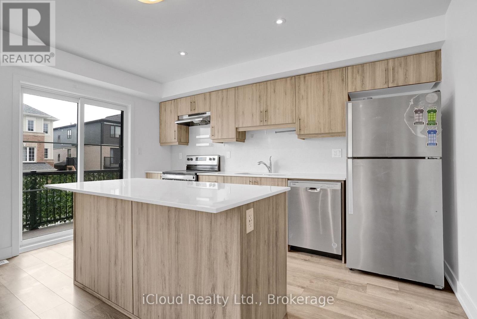 35 Wagon Lane, Barrie, Ontario  L9J 0V4 - Photo 14 - S13672310