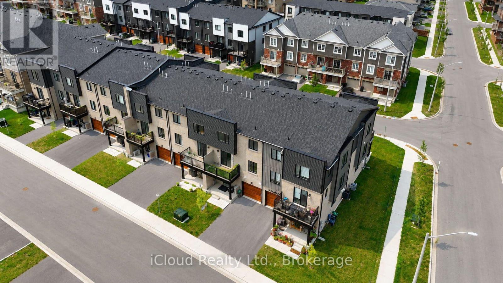 35 Wagon Lane, Barrie, Ontario  L9J 0V4 - Photo 2 - S13672310