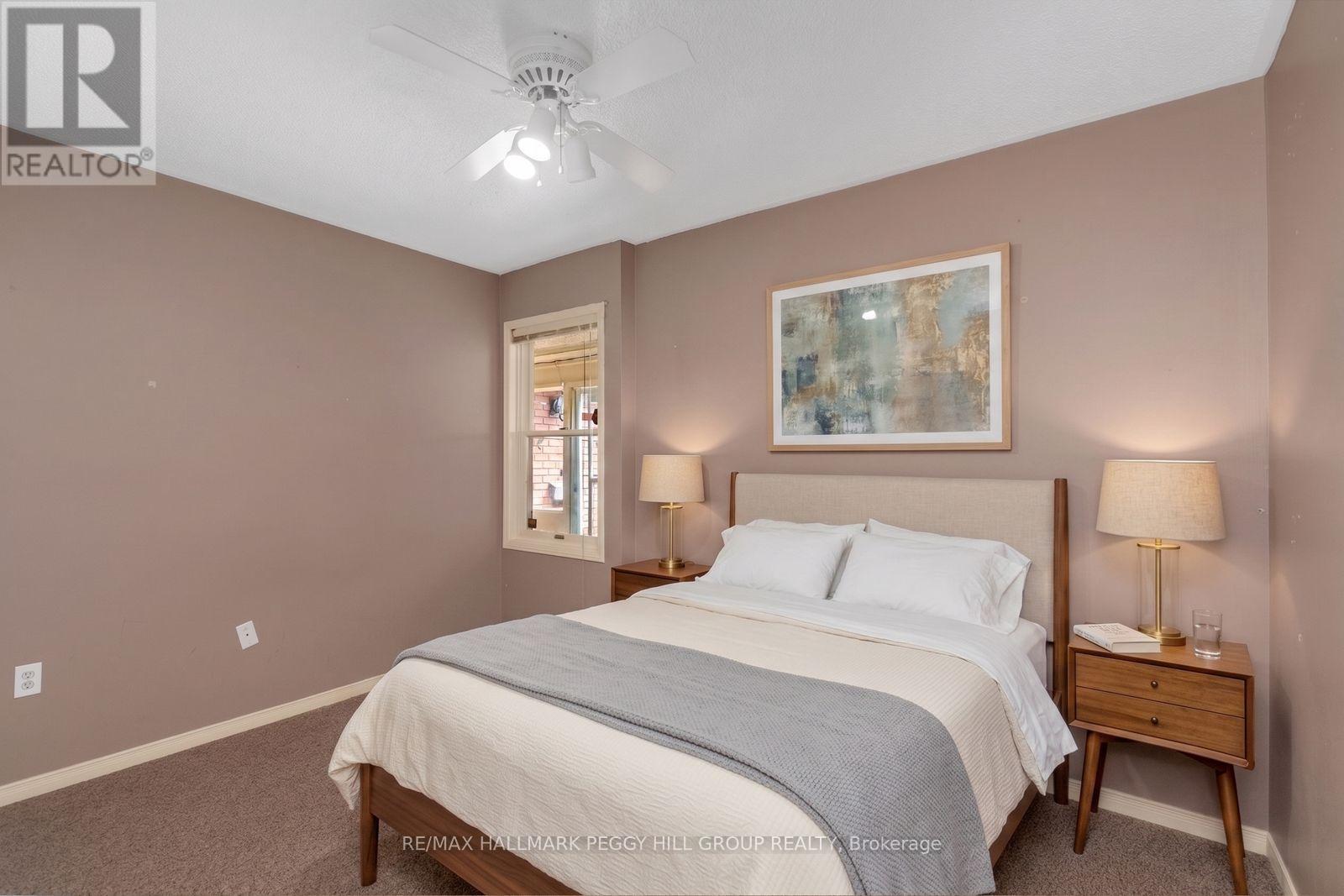 22 Richler Crescent, Barrie, Ontario  L4N 6E6 - Photo 10 - S13672436