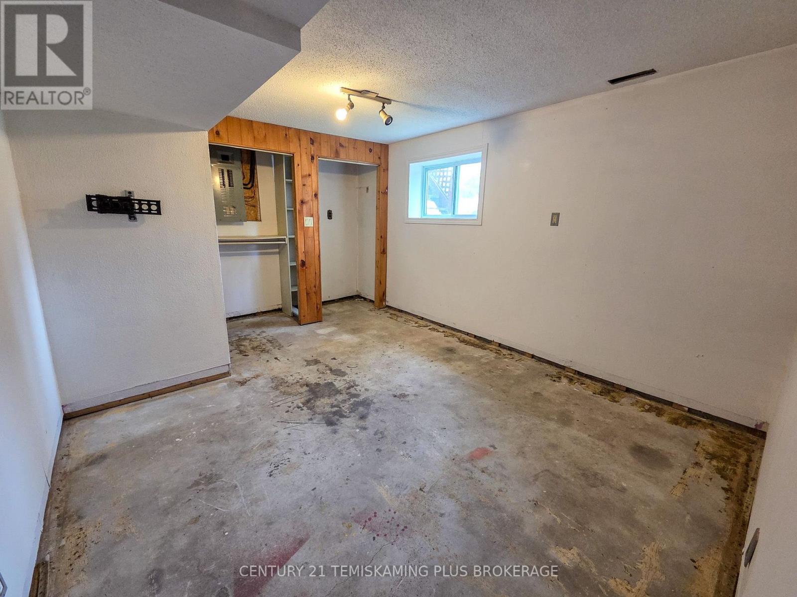 51 Third Avenue, Kirkland Lake, Ontario  P0K 1L0 - Photo 21 - T13670310