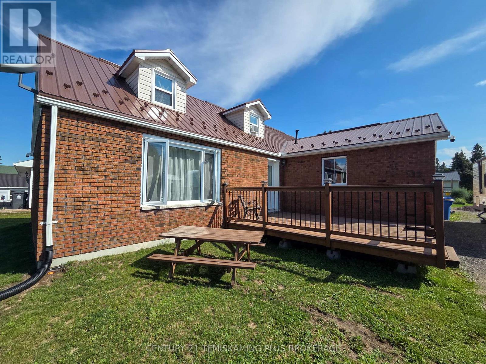 112 4th Avenue, Englehart, Ontario  P0J 1H0 - Photo 2 - T13672312