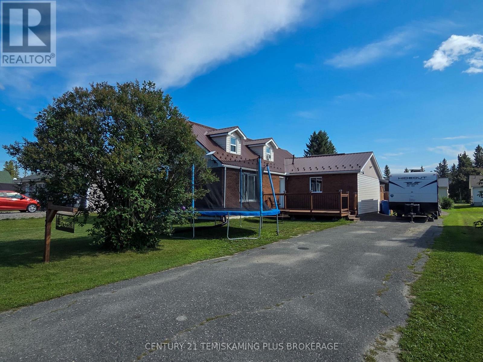 112 4th Avenue, Englehart, Ontario  P0J 1H0 - Photo 3 - T13672312