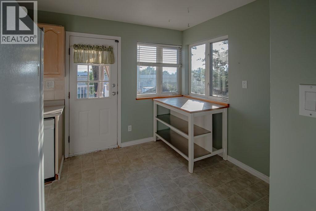 365 Morice Avenue, Fort St. James, British Columbia  V0J 1P0 - Photo 8 - R3155287