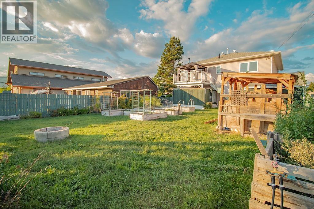 365 Morice Avenue, Fort St. James, British Columbia  V0J 1P0 - Photo 33 - R3155287