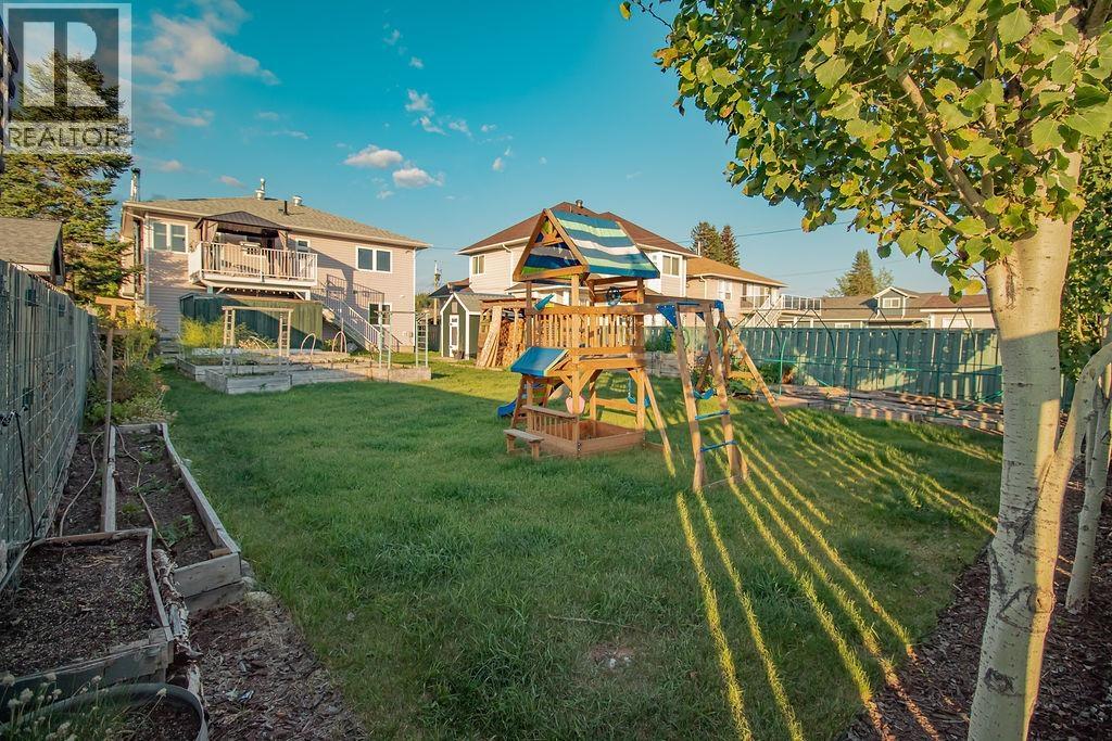 365 Morice Avenue, Fort St. James, British Columbia  V0J 1P0 - Photo 31 - R3155287