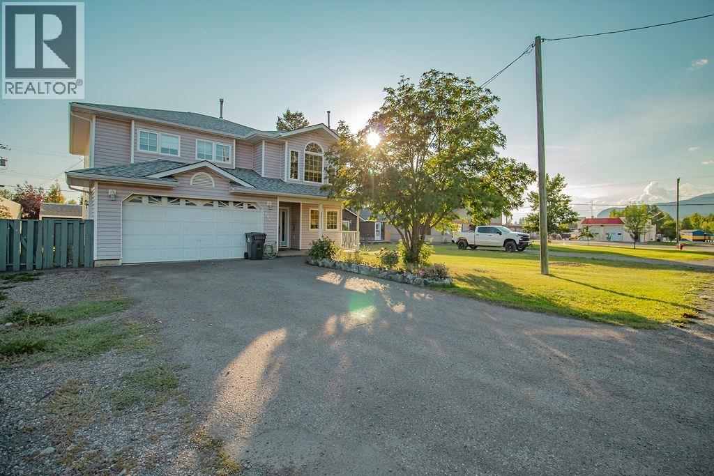 365 Morice Avenue, Fort St. James, British Columbia  V0J 1P0 - Photo 34 - R3155287