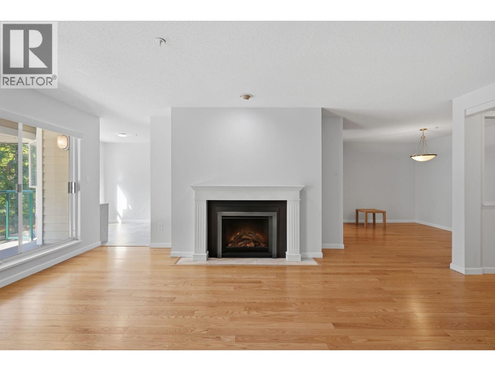 301 3680 Banff Court, North Vancouver, British Columbia V7H 2Y7 - Photo 3 - R3155230
