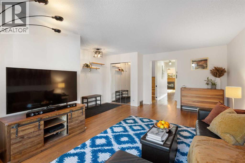 1629 29 Avenue SW, Calgary, Alberta  T2T 1M6 - Photo 4 - A2327822
