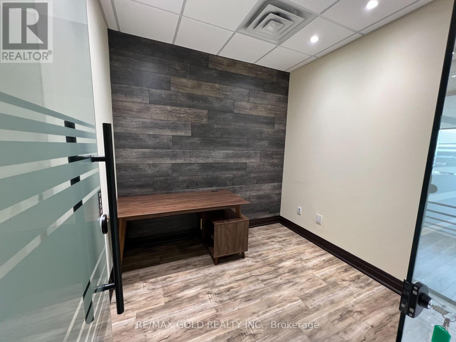 612 - 218 Export Boulevard, Mississauga, Ontario  L5S 0A7 - Photo 14 - W13672188