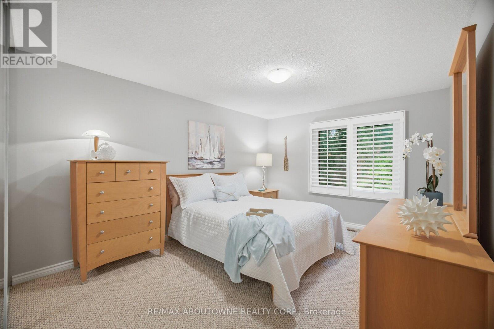 6298 Starfield Crescent, Mississauga, Ontario  L5N 1X4 - Photo 20 - W13672318