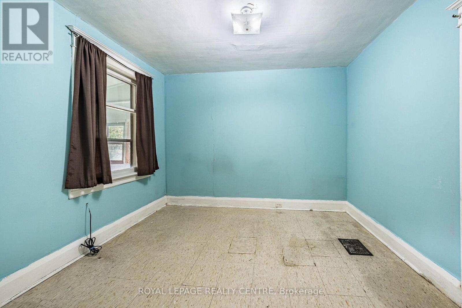 115 Priscilla Avenue, Toronto, Ontario  M6S 3W4 - Photo 26 - W13672420