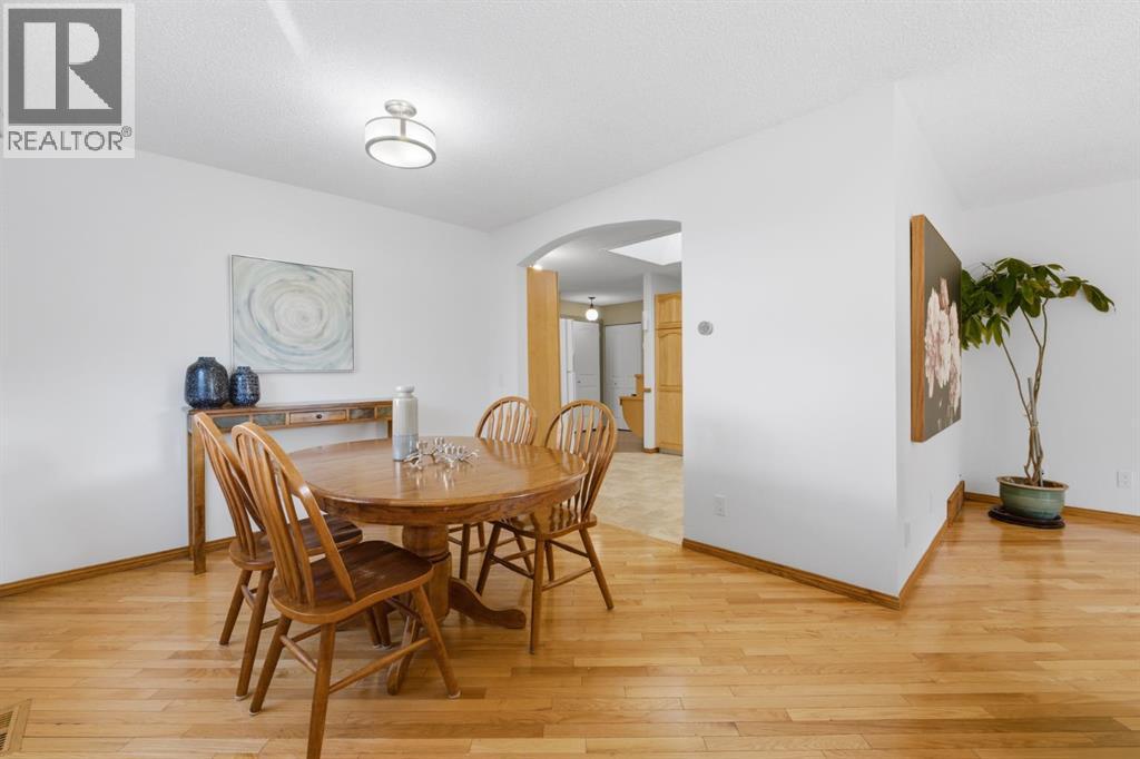 6016 Dalcastle Crescent Nw, Calgary, Alberta T3A 1S4 - Photo 9 - A2329202