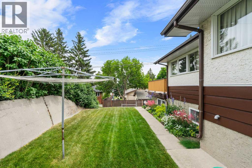 40 Thornlee Crescent NW, Calgary, Alberta  T2K 2W3 - Photo 48 - A2332972