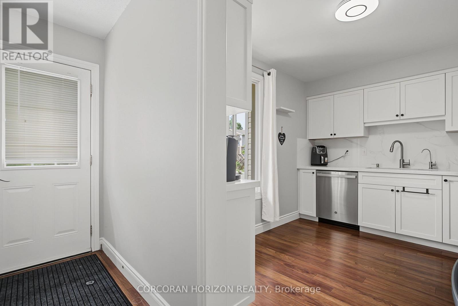 1 - 15 Green Valley Drive, Kitchener, Ontario N2P 1K7 - Photo 5 - X13672238