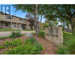 1 - 15 GREEN VALLEY DRIVE, Kitchener, Ontario