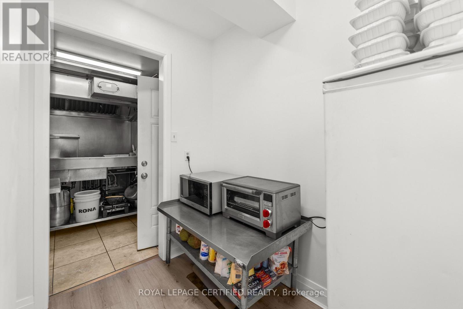 25 Eby Street S, Kitchener, Ontario N2G 3K6 - Photo 12 - X13672272