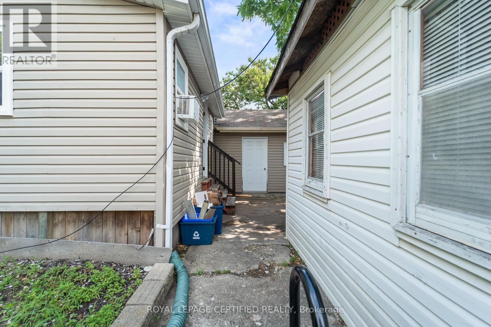 25 Eby Street S, Kitchener, Ontario N2G 3K6 - Photo 42 - X13672272