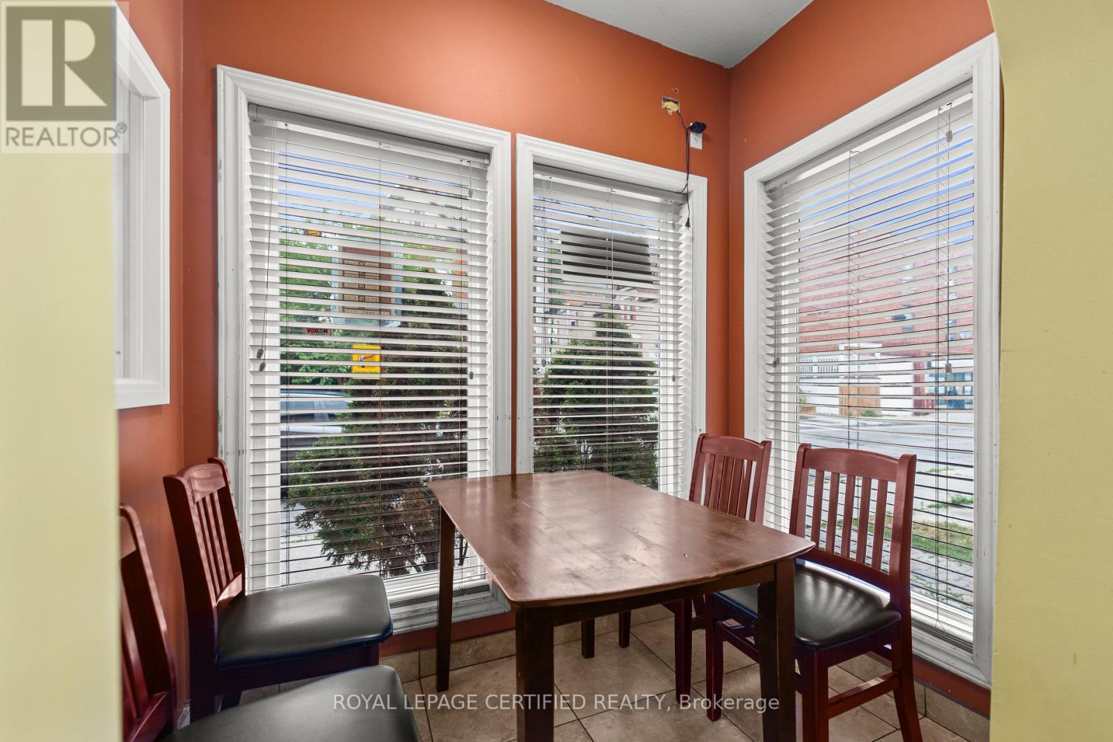 25 Eby Street S, Kitchener, Ontario N2G 3K6 - Photo 5 - X13672272