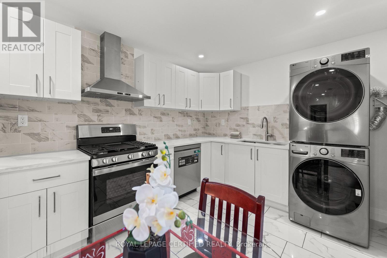 25 Eby Street S, Kitchener, Ontario N2G 3K6 - Photo 9 - X13672272
