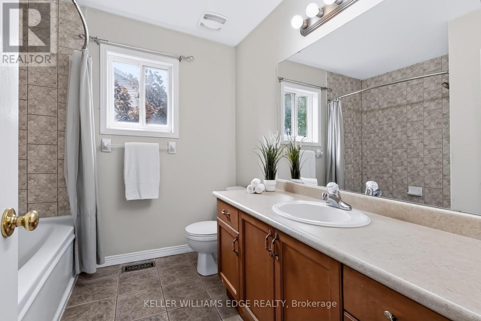 24 Eringate Drive, Hamilton, Ontario  L8J 3Y4 - Photo 27 - X13672288