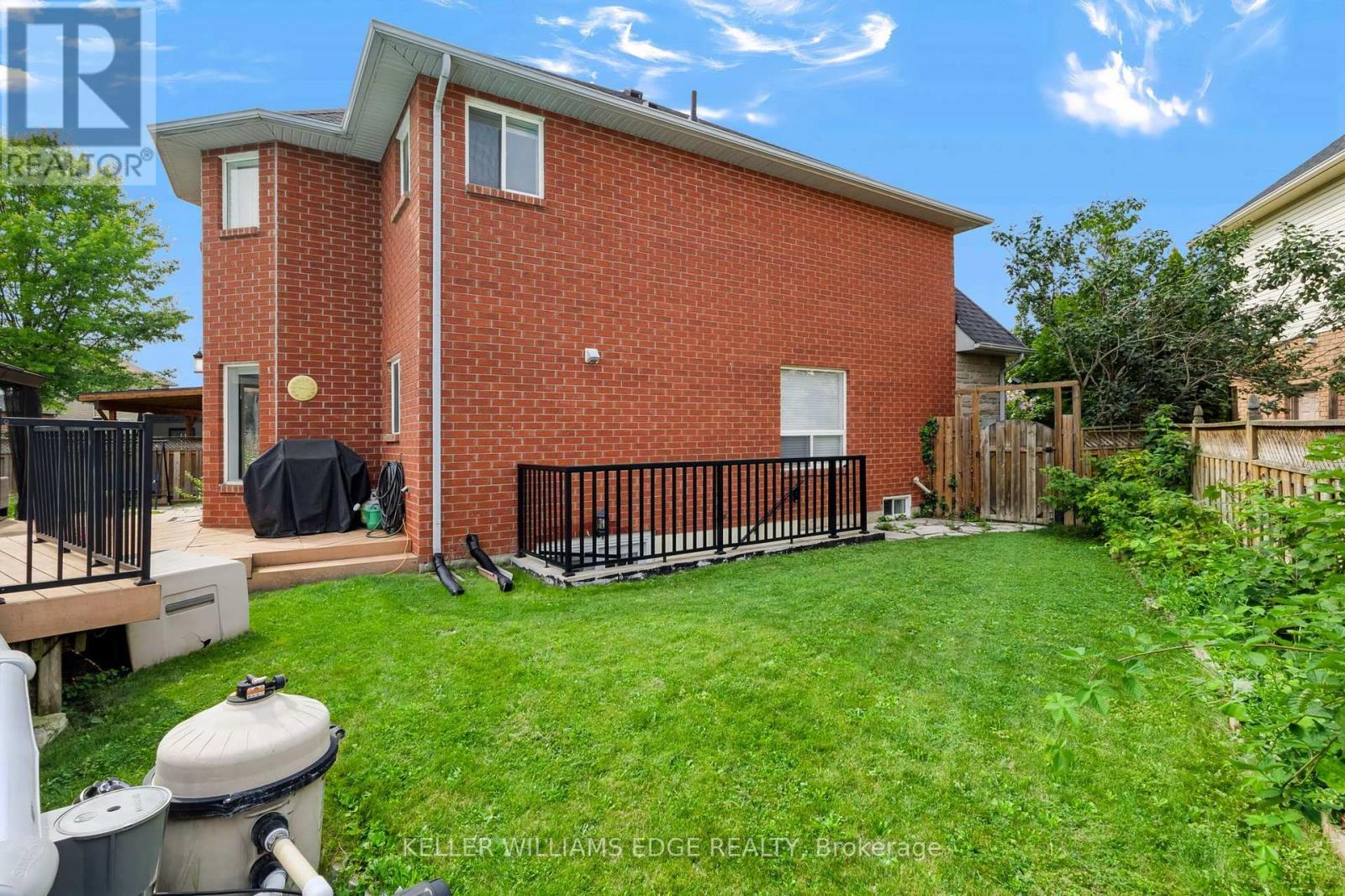 24 Eringate Drive, Hamilton, Ontario  L8J 3Y4 - Photo 3 - X13672288