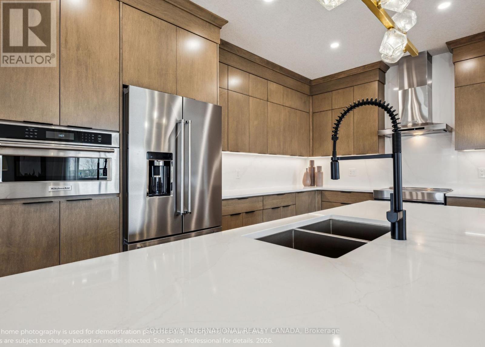 524 Anton Crescent, Kitchener, Ontario  N2R 1P6 - Photo 5 - X13672386