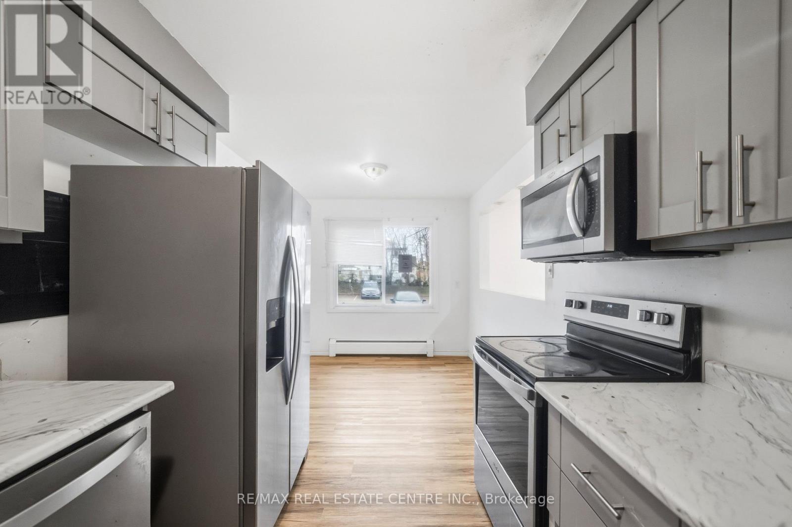 10 - 76 Borden Parkway, Kitchener, Ontario N2M 3T4 - Photo 9 - X13672394