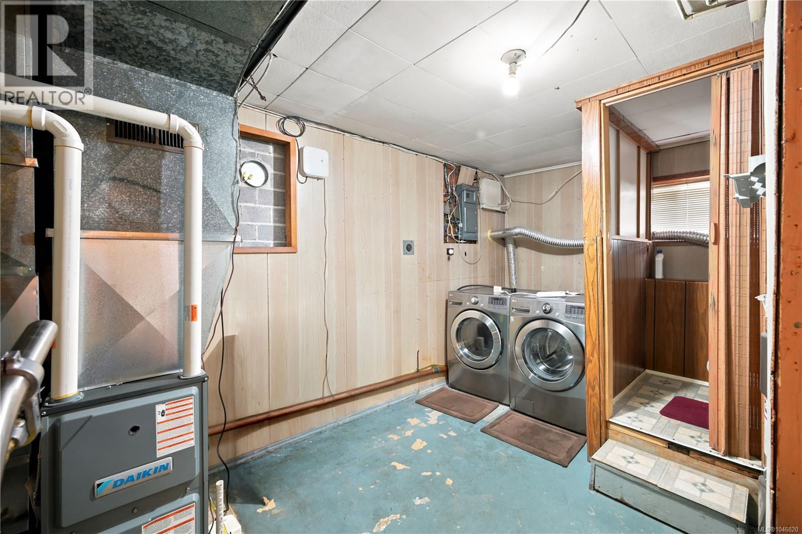 560 Mountfield St, Saanich, British Columbia  V8X 1Y8 - Photo 34 - 1046820