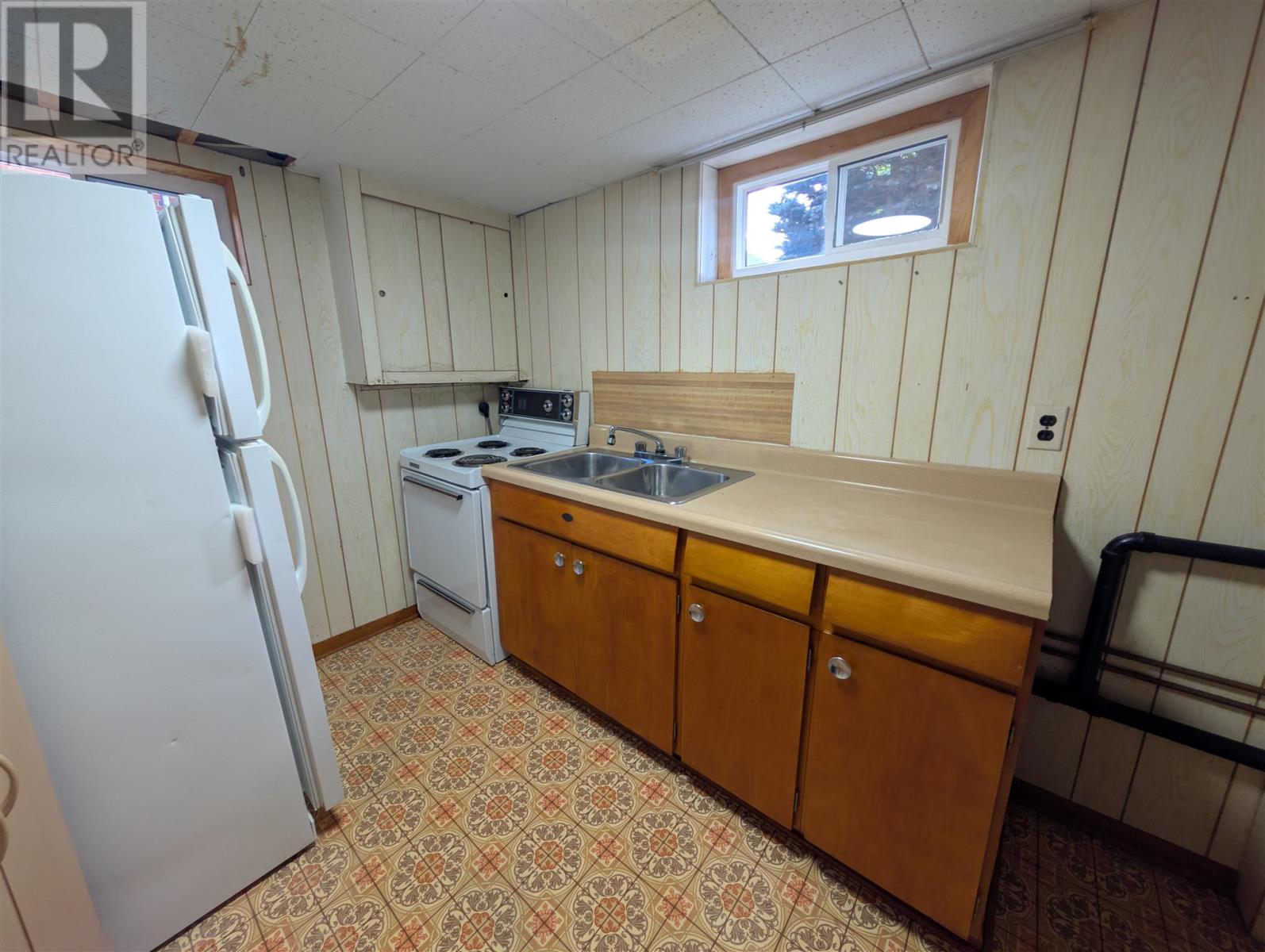 20 Algom Rd, Elliot Lake, Ontario  P5A 1J4 - Photo 26 - SM262174