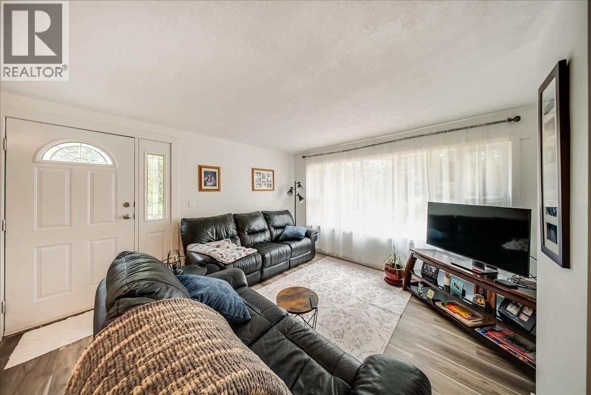 814 16th Avenue, Genelle, British Columbia  V0G 1G0 - Photo 26 - 10397568