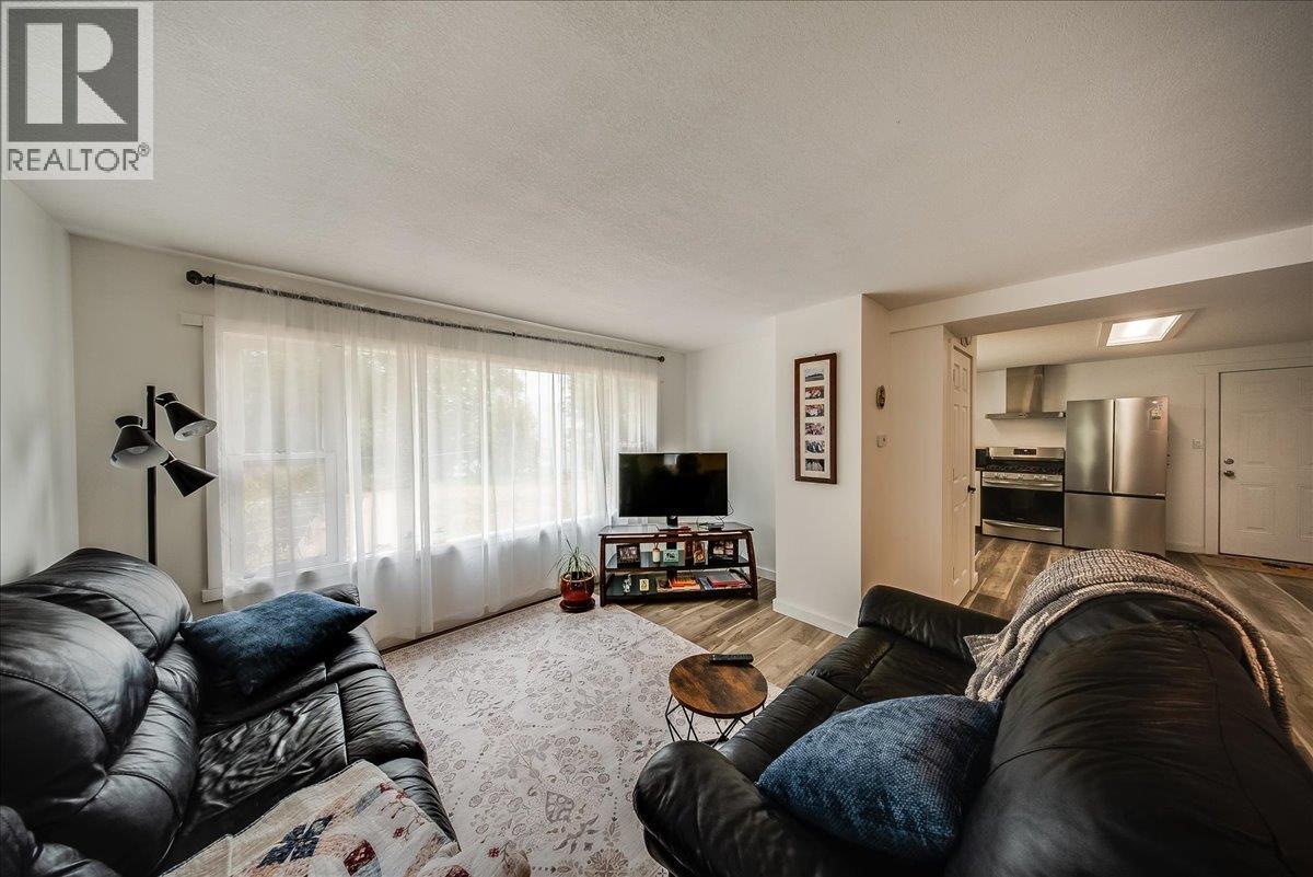 814 16th Avenue, Genelle, British Columbia  V0G 1G0 - Photo 27 - 10397568