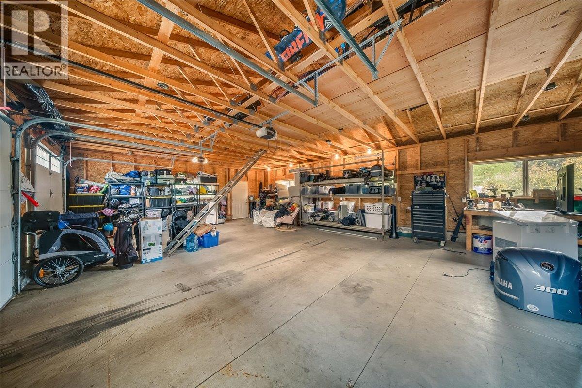814 16th Avenue, Genelle, British Columbia  V0G 1G0 - Photo 39 - 10397568