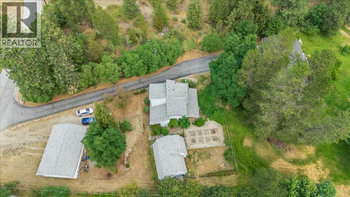 814 16th Avenue, Genelle, British Columbia  V0G 1G0 - Photo 56 - 10397568