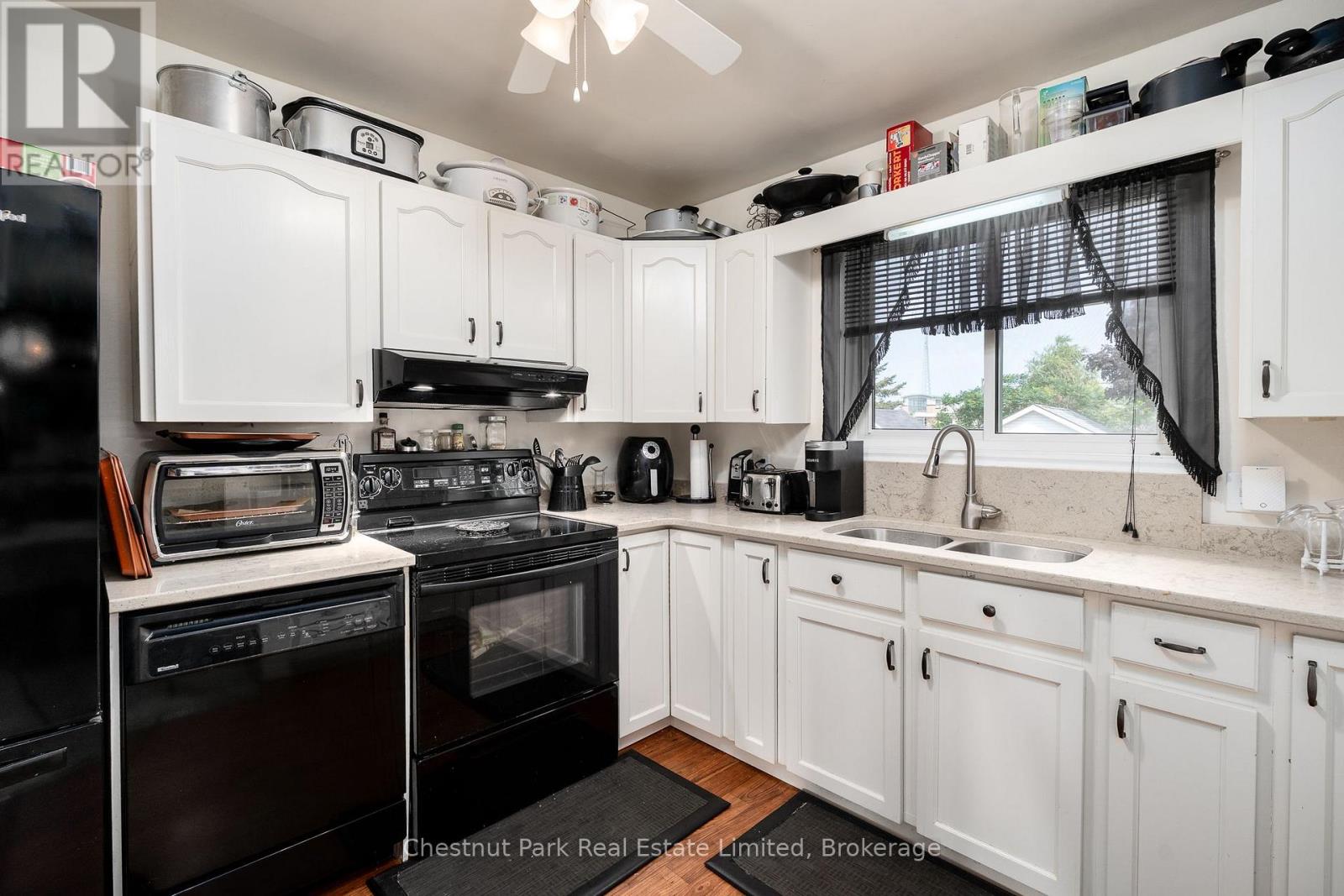 4 First Avenue, Prince Edward County, Ontario  K0K 3L0 - Photo 12 - X13672484