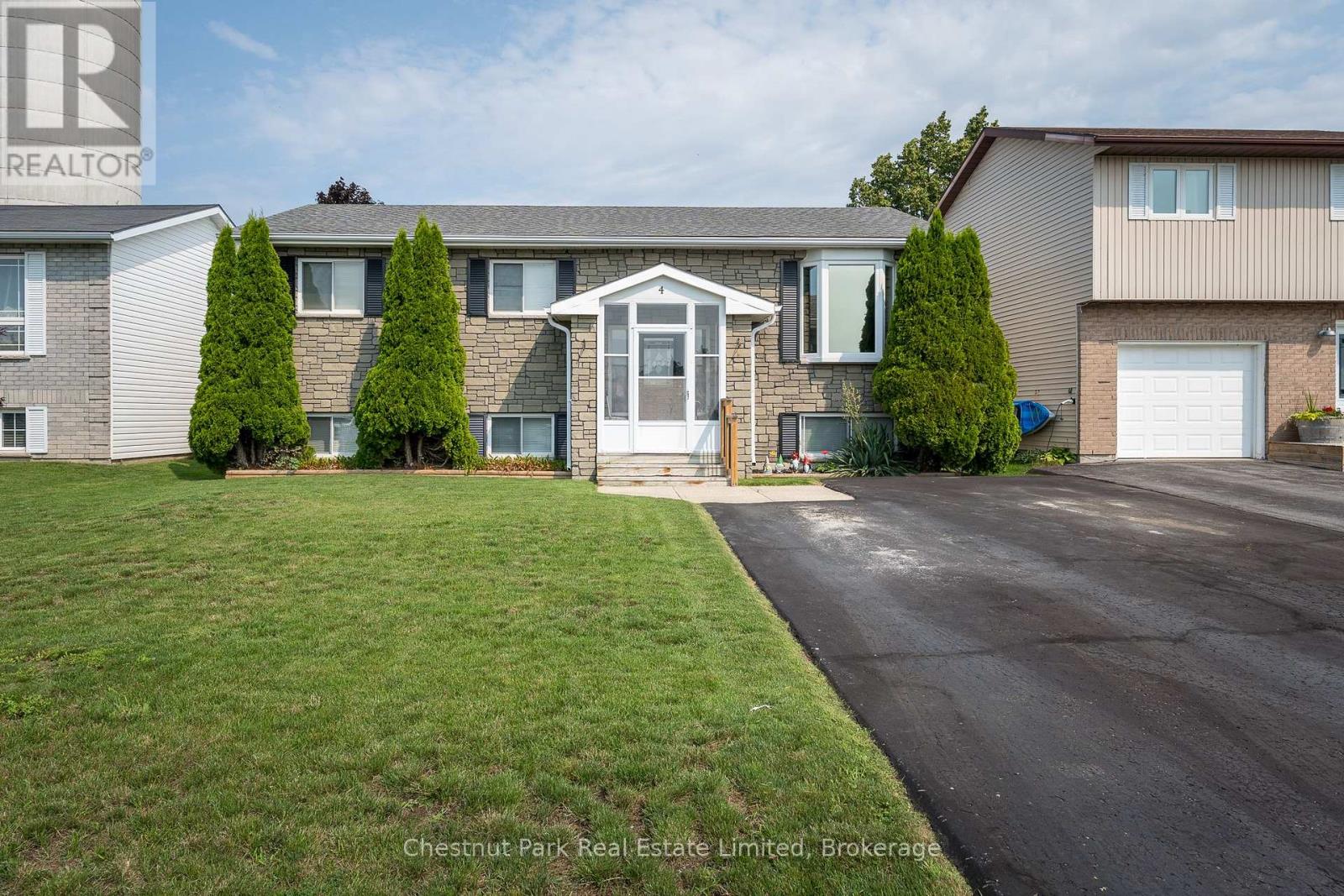 4 First Avenue, Prince Edward County, Ontario  K0K 3L0 - Photo 2 - X13672484