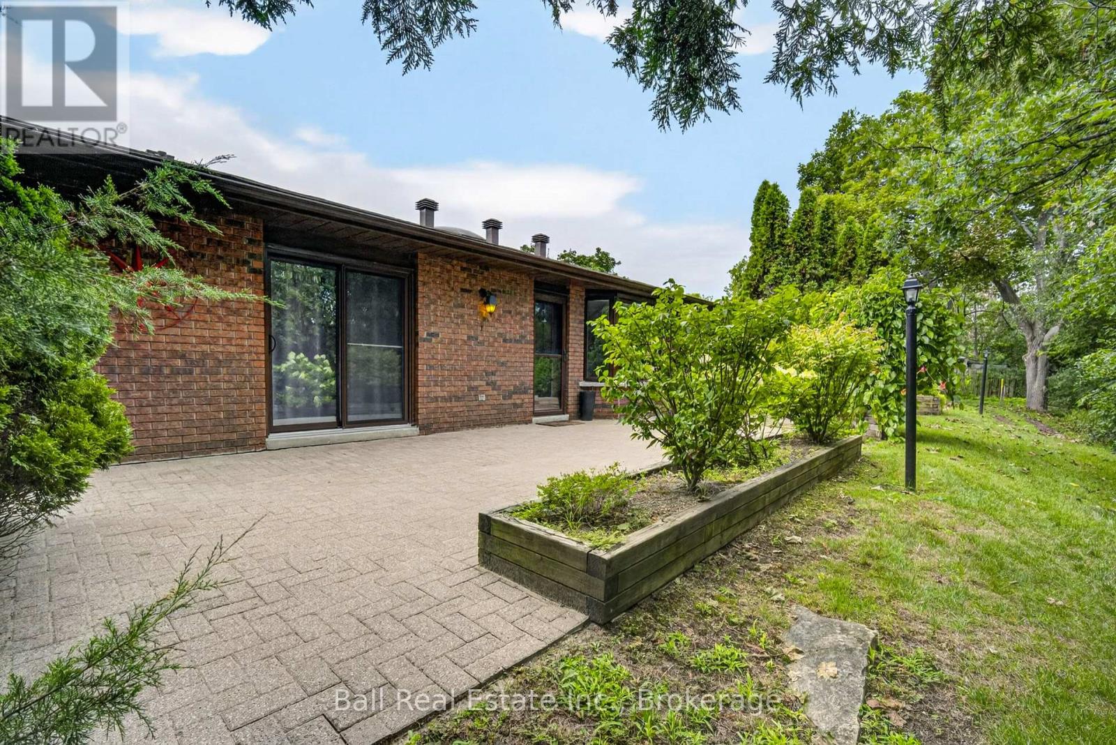 502 - 200 EAST STREET S, Kawartha Lakes, Ontario