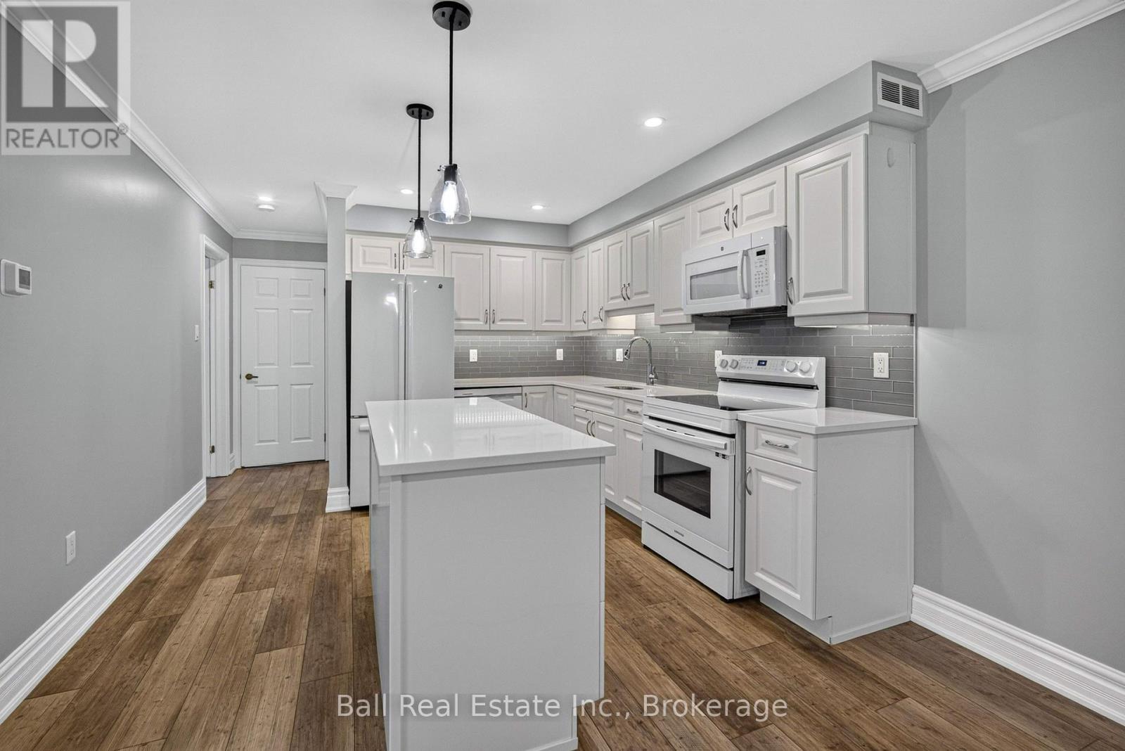 502 - 200 East Street S, Kawartha Lakes, Ontario  K0M 1A0 - Photo 13 - X13672520