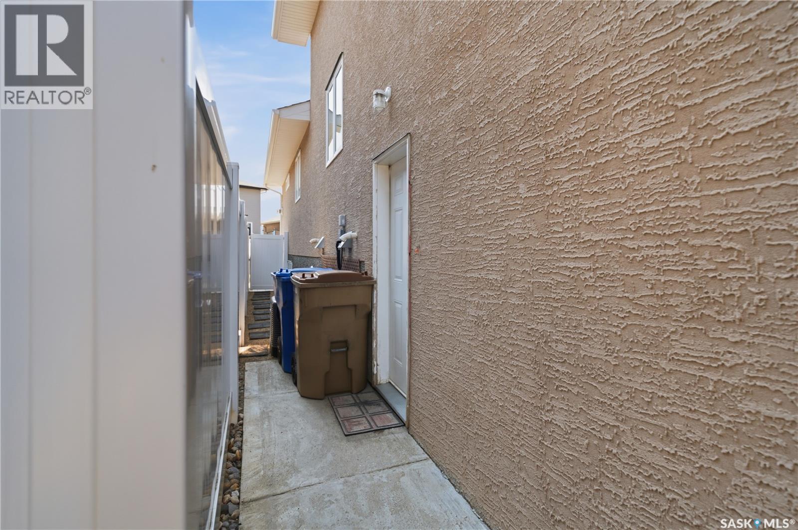 5122 Canuck Crescent, Regina, Saskatchewan  S4W 0H1 - Photo 38 - SK045503