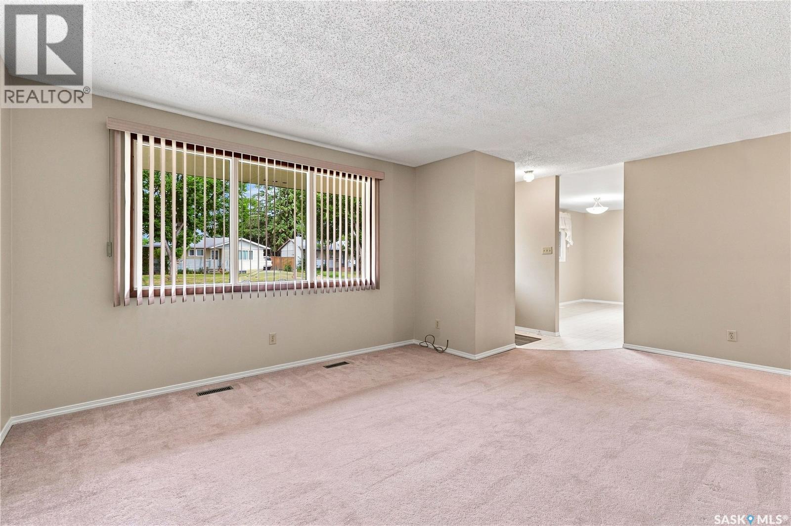 1813 Richardson Road, Saskatoon, Saskatchewan  S7L 4B6 - Photo 5 - SK045456